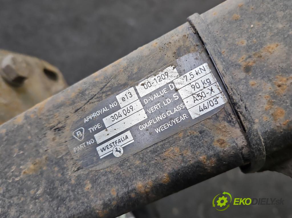 Citroen Xsara Picasso 1.8 16V 116 HP manual 85 kW 1749 cm3 5- Hák: vlečení:  (Ťažné zariadenie)