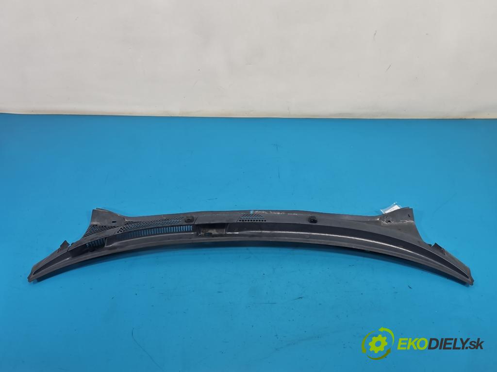 Fiat 500 2007-2020 1.3 jtd 75 hp manual 55 kW 1248 cm3 3- torpédo 735426018 (Plast pod čelním sklem)