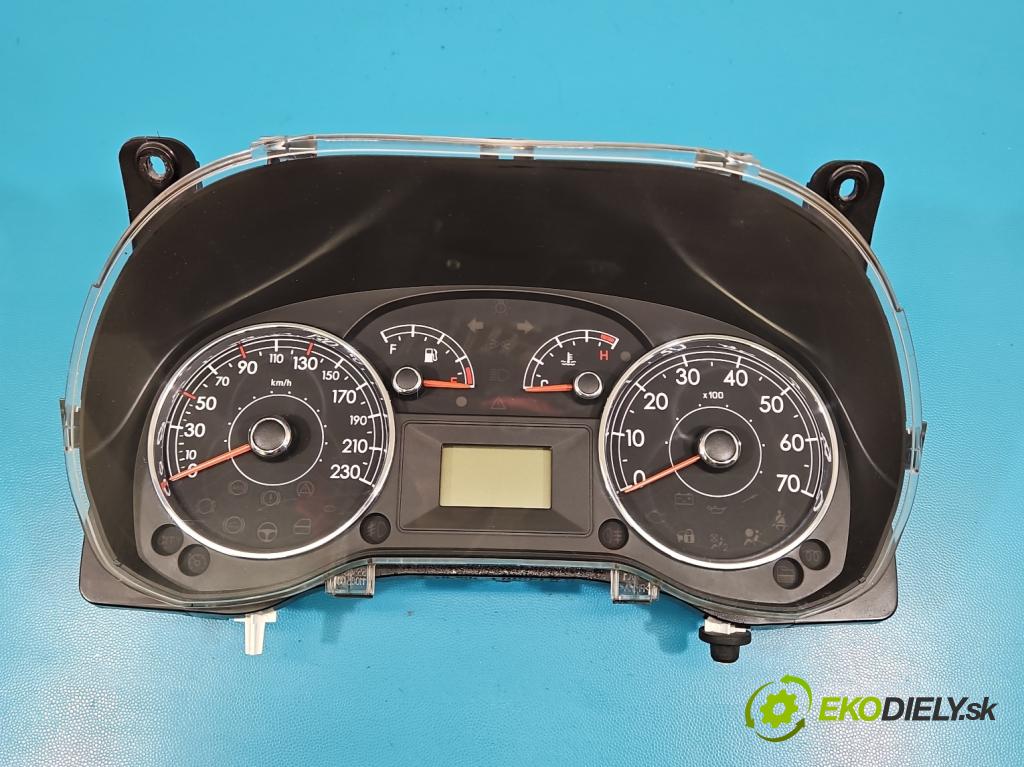 Fiat Punto Grande 1.4 8V 77 HP manual 57 kW 1368 cm3 5- prístrojovka/ budíky 51828069 (Prístrojová doska)