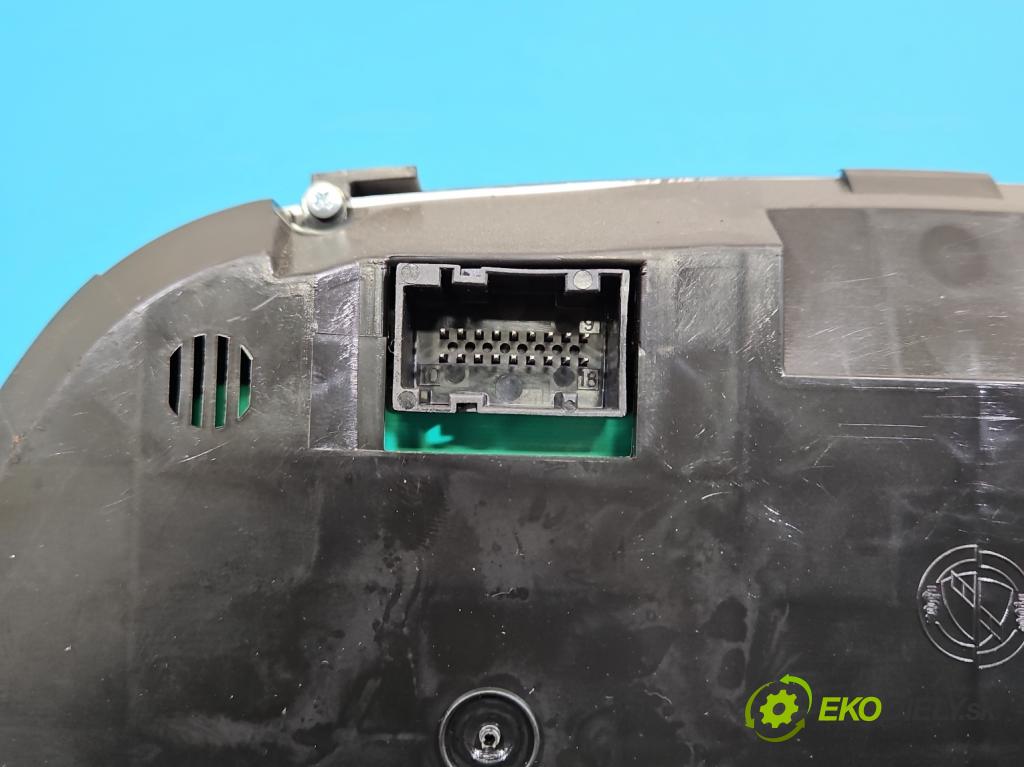 Fiat Punto Grande 1.4 8V 77 HP manual 57 kW 1368 cm3 5- prístrojovka/ budíky 51828069 (Prístrojová doska)