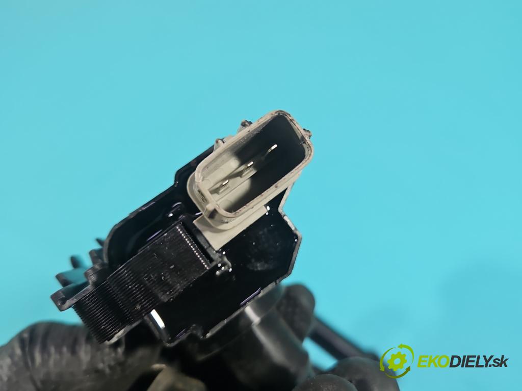 Suzuki Liana 1.6 16V 103 hp manual 76 kW 1586 cm3 5- cívka zapalovací 0040102069 (Zážehová cívka)