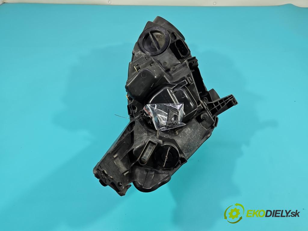 Ford C-Max II 2010-2019 1.0 EcoBoost: 125 HP manual 92 kW 998 cm3 5- Reflektor: ľavý AM51-13W030-AF (Kľučka dverí ostatné)