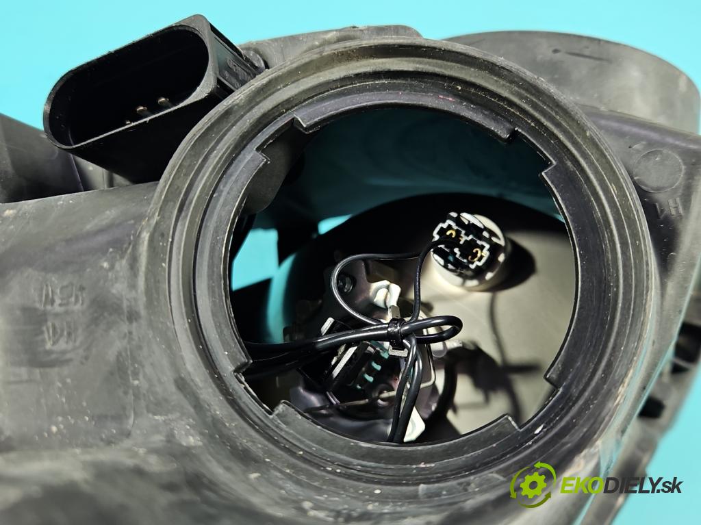 Ford C-Max II 2010-2019 1.0 EcoBoost: 125 HP manual 92 kW 998 cm3 5- Reflektor: pravý 89502244 (Svetlo predné pravé)