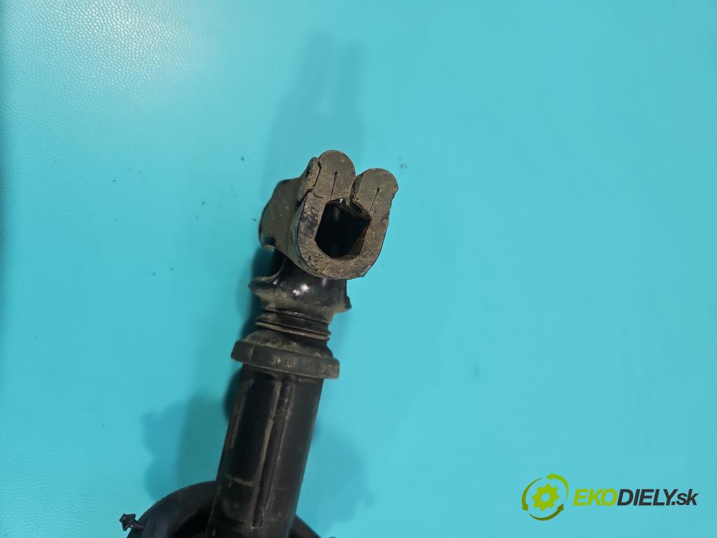 Audi A4 B8 2007-2015 1.8 TFSI 160 hp manual 118 kW 1798 cm3 5- Sloupek volant 8K1419753B (Tyč řízení (volantu))