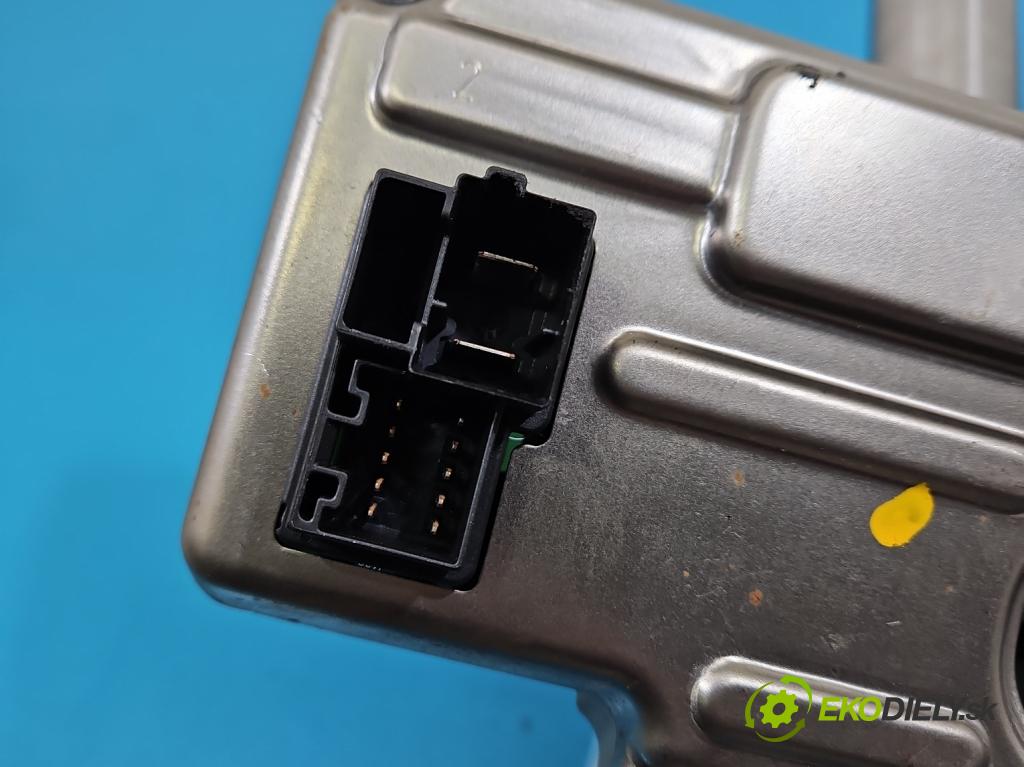 Fiat Punto Grande 1.4 8V 77 HP manual 57 kW 1368 cm3 5- čerpadlo posilovač 51860329 (Servočerpadlo)