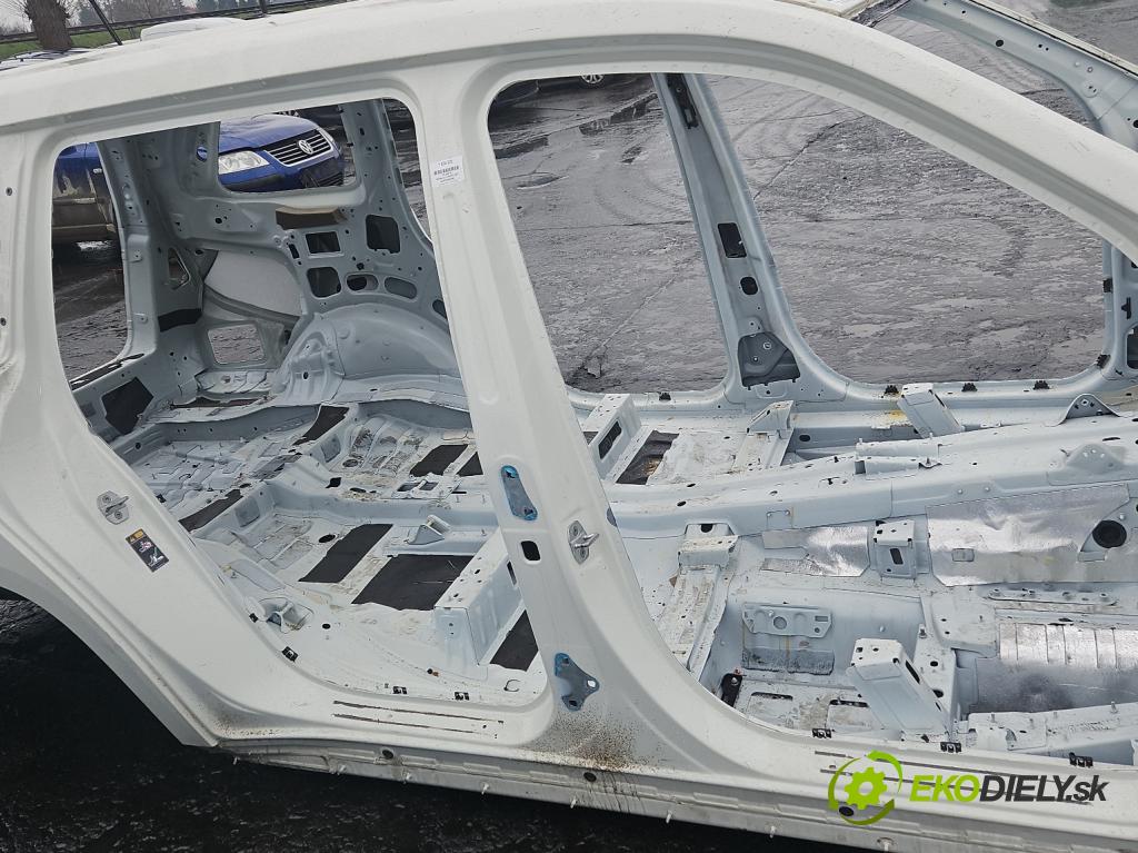 Mercedes GL II X166 2012-2015 4.7 V8 340KM: automatic 250 kW 4663 cm3 5- Práh: pravý  (Karoséria ostatné)