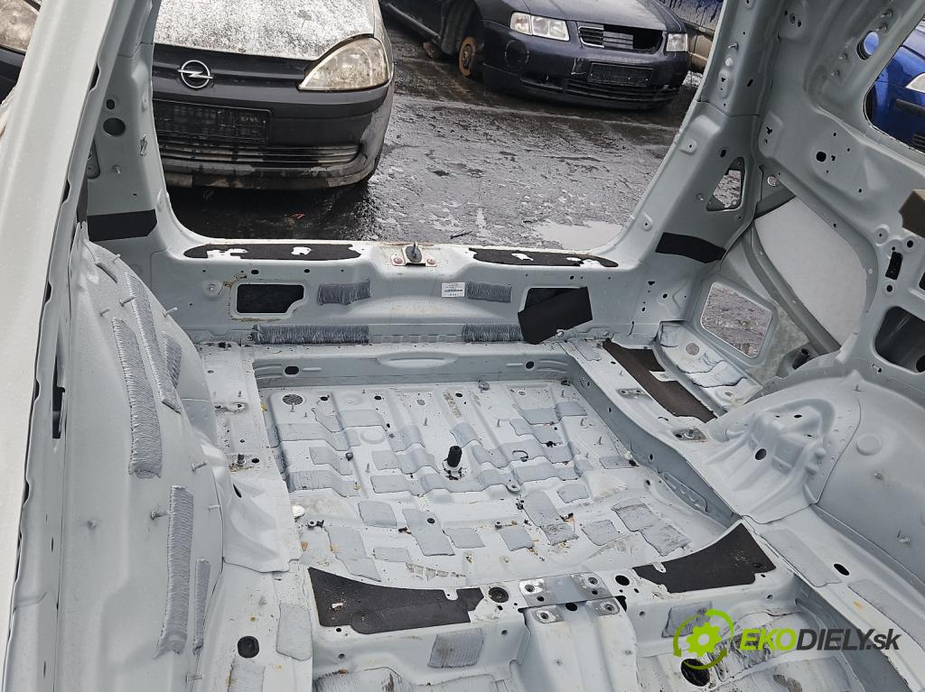 Mercedes GL II X166 2012-2015 4.7 V8 278928 340KM: automatic 250 kW 4663 cm3 5- pas zadní: