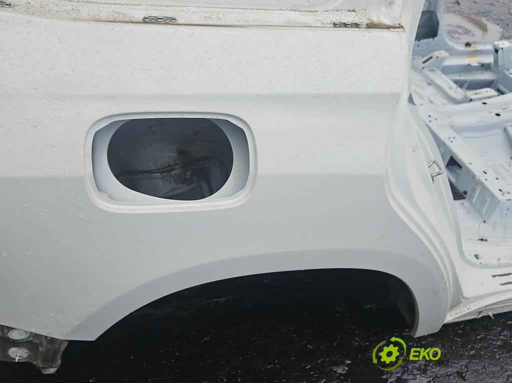 Mercedes GL II X166 2012-2015 4.7 V8 340KM: automatic 250 kW 4663 cm3 5- blatník zadné pravý