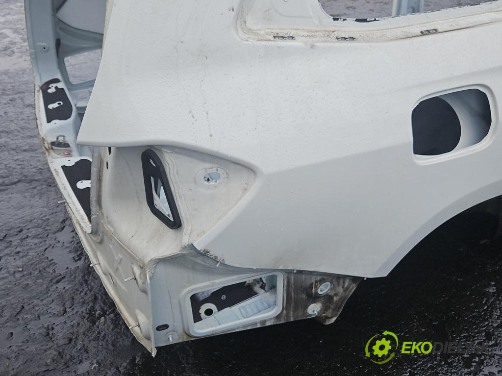 Mercedes GL II X166 2012-2015 4.7 V8 340KM: automatic 250 kW 4663 cm3 5- blatník zadné pravý