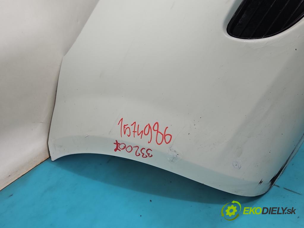 Fiat Punto Grande 1.4 8V 77 HP manual 57 kW 1368 cm3 5- nárazník predné 735409096 (Kľučka dverí ostatné)