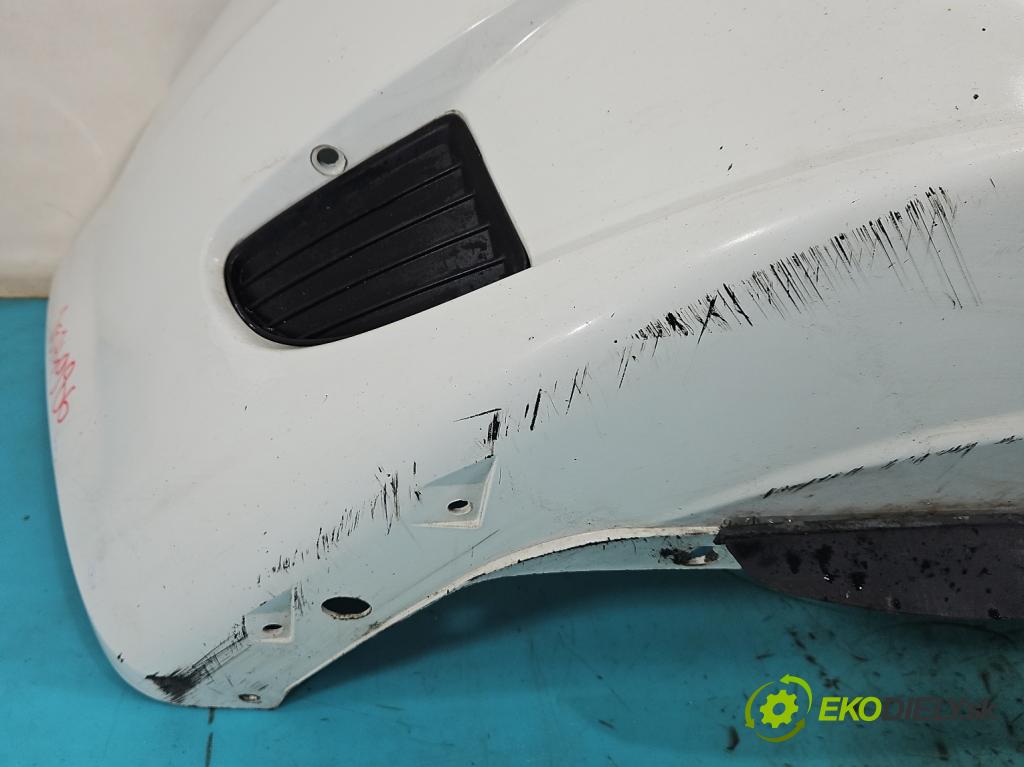 Fiat Punto Grande 1.4 8V 77 HP manual 57 kW 1368 cm3 5- nárazník predné 735409096 (Kľučka dverí ostatné)