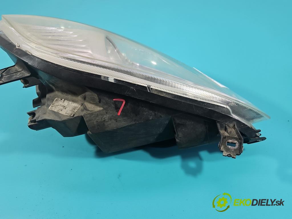 Fiat Punto Grande 1.4 8V 77 HP manual 57 kW 1368 cm3 5- Reflektor: ľavý  (Kľučka dverí ostatné)