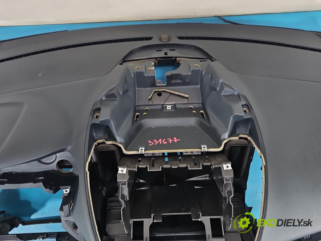 Ford C-Max II 2010-2019 1.0 EcoBoost: 125 HP manual 92 kW 998 cm3 5- kokpit,pristrojová doska rozdeľovacia