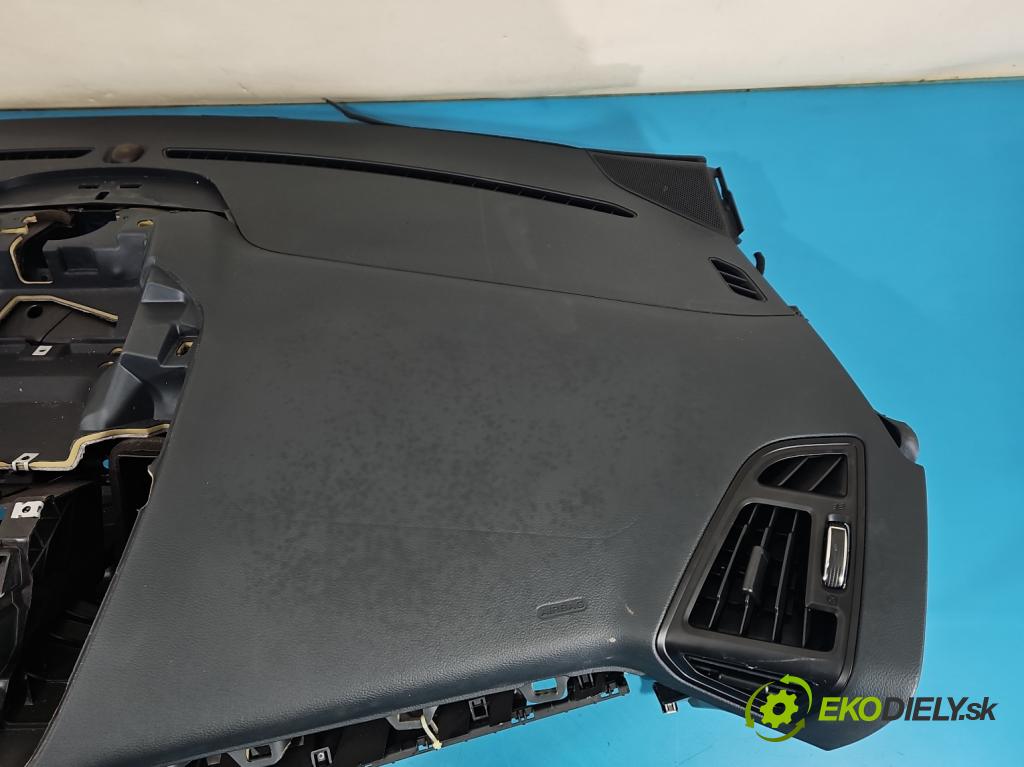 Ford C-Max II 2010-2019 1.0 EcoBoost: 125 HP manual 92 kW 998 cm3 5- kokpit,pristrojová doska rozdeľovacia