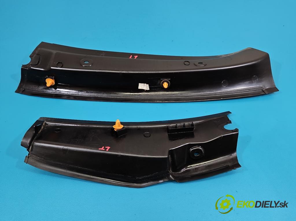 Mercedes GL II X166 2012-2015 4.7 V8 278928 340KM: automatic 250 kW 4663 cm3 5- kryt plast A1666900164