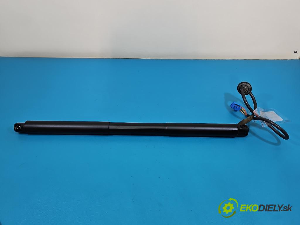 Mercedes GL II X166 2012-2015 4.7 V8 278928 340KM: automatic 250 kW 4663 cm3 5- Aktuátor: kufrové dvere pravý A1668901230