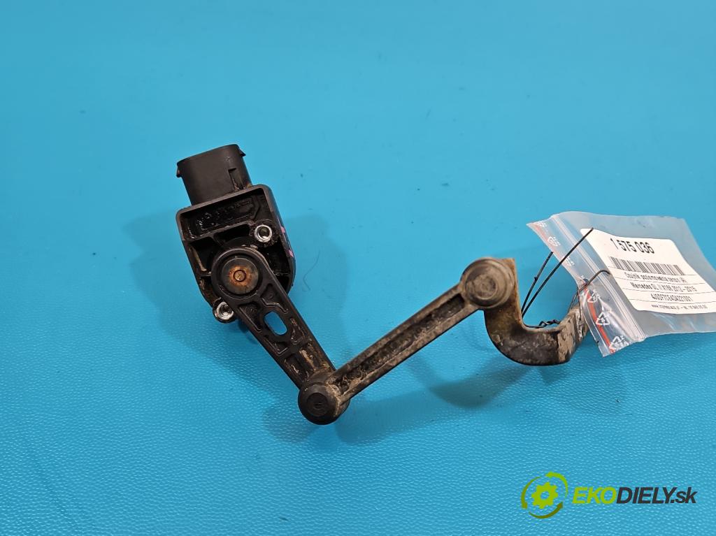 Mercedes GL II X166 2012-2015 4.7 V8 278928 340KM: automatic 250 kW 4663 cm3 5- snímač nastavenia xenon A0045429918 (Snímač)