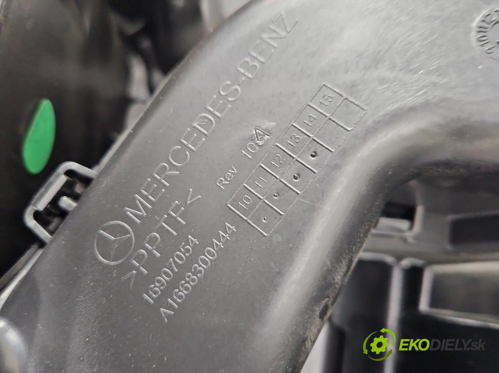 Mercedes GL II X166 2012-2015 4.7 V8 278928 340KM: automatic 250 kW 4663 cm3 5- kokpit,pristrojová doska rozdeľovacia