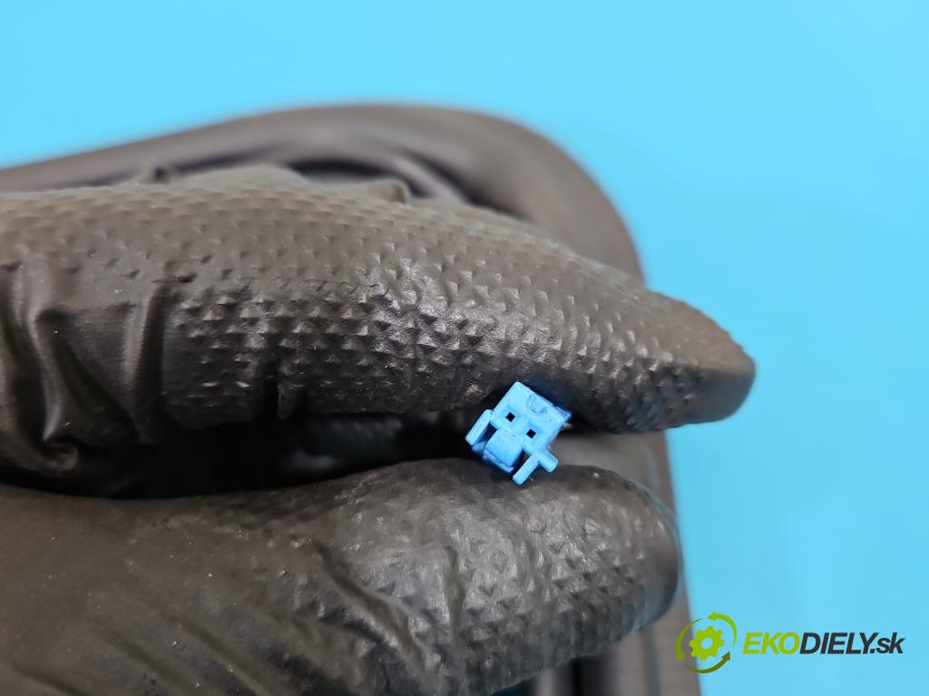 Mercedes GL II X166 2012-2015 4.7 V8 278928 340KM: automatic 250 kW 4663 cm3 5- Těsnění: ostatné A1668210271