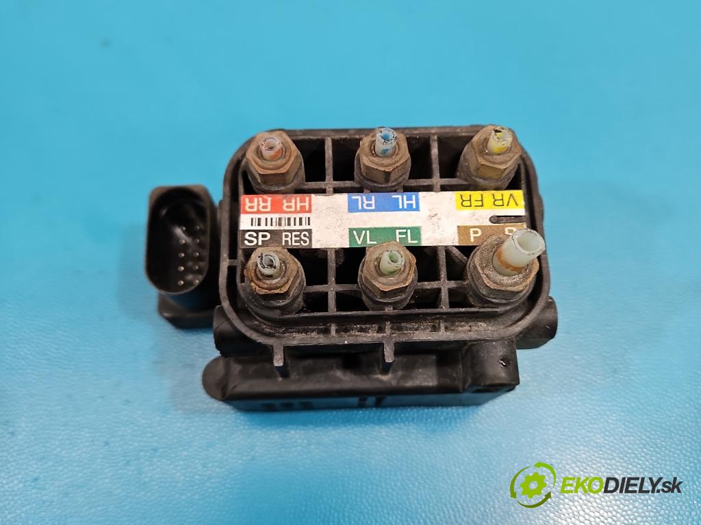 Mercedes GL II X166 2012-2015 4.7 V8 278928 340KM: automatic 250 kW 4663 cm3 5- Distributor: A2123200358
