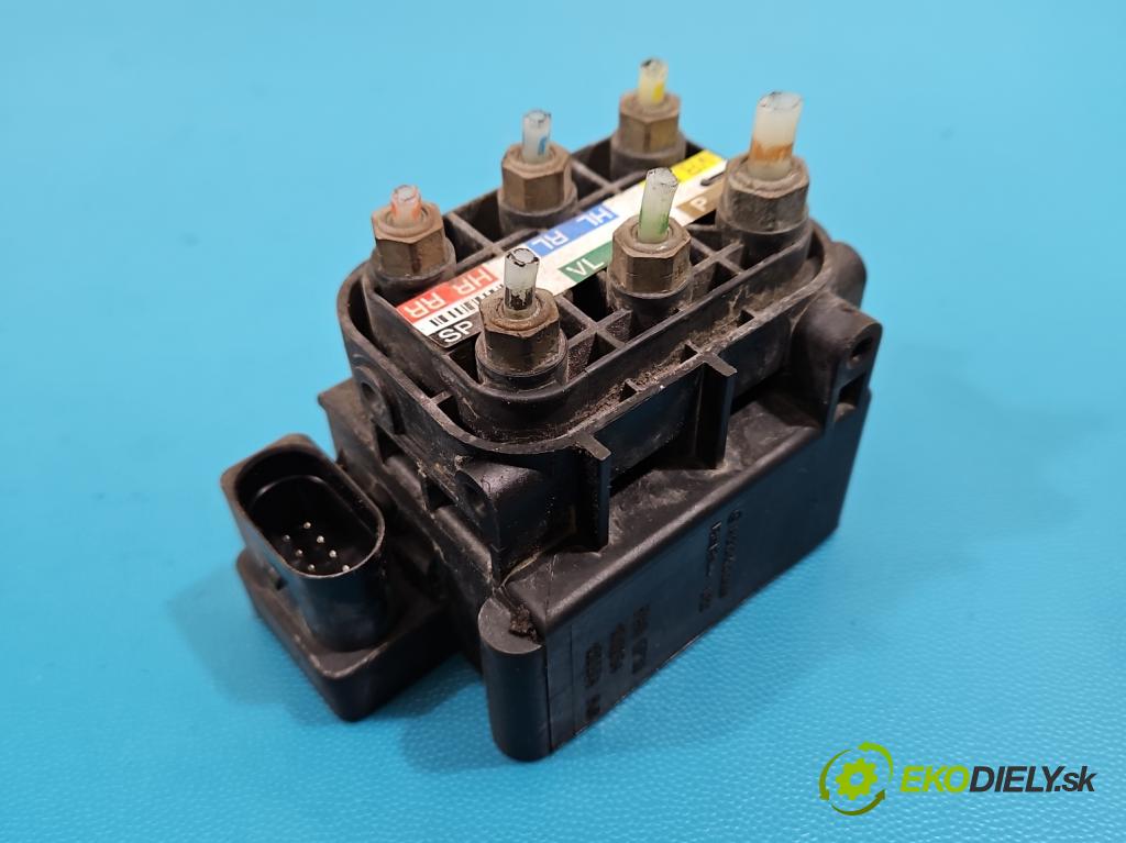 Mercedes GL II X166 2012-2015 4.7 V8 278928 340KM: automatic 250 kW 4663 cm3 5- Distributor: A2123200358