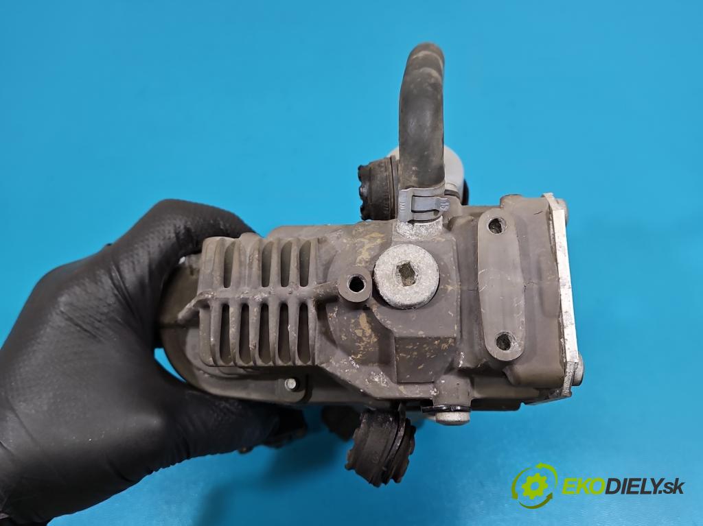 Mercedes GL II X166 2012-2015 4.7 V8 278928 340KM: automatic 250 kW 4663 cm3 5- čerpadlo pozastavení: A1663200204