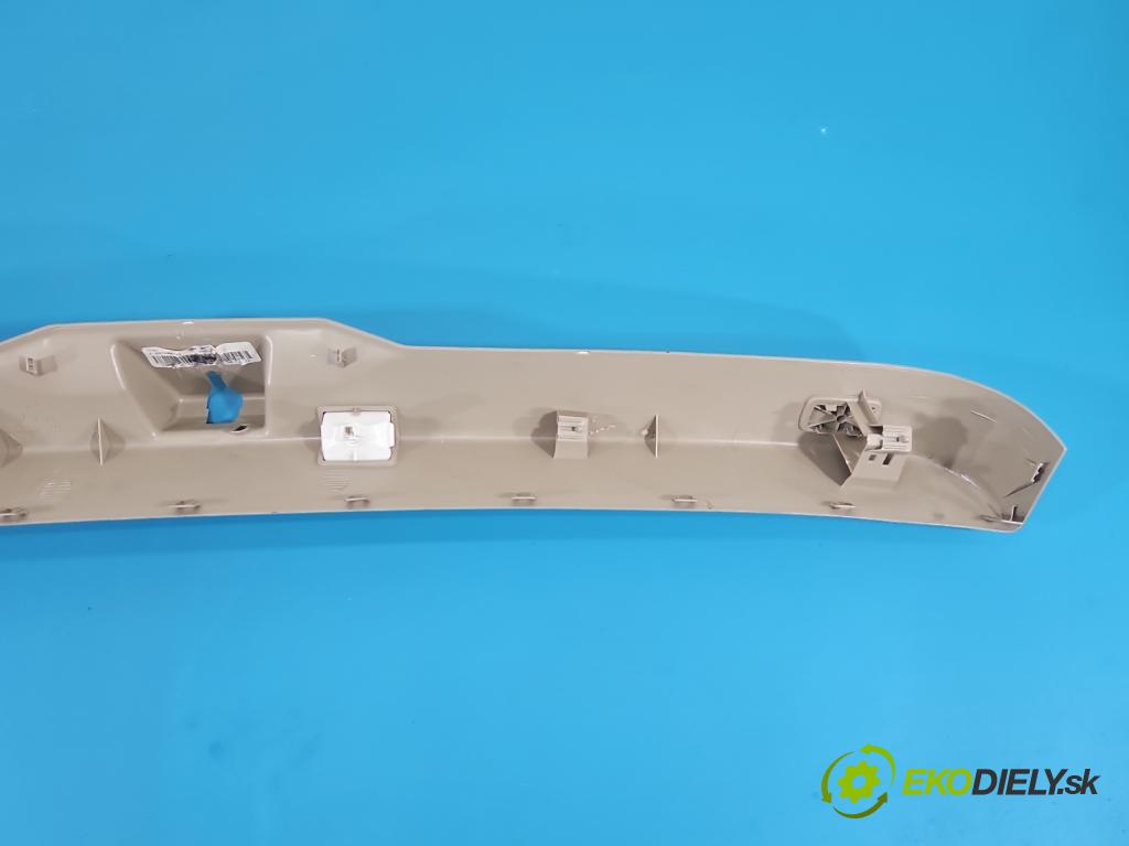 Mercedes GL II X166 2012-2015 4.7 V8 278928 340KM: automatic 250 kW 4663 cm3 5- Čalounictví: kufrové dvere A1667400571