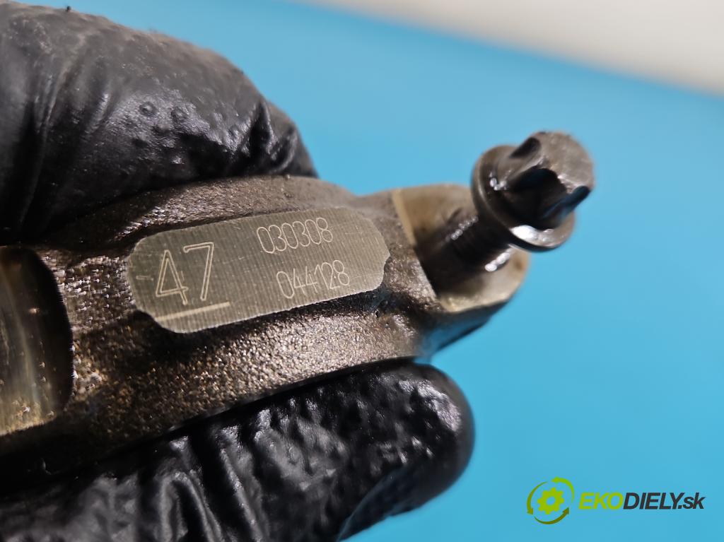 Audi A4 B8 2007-2015 1.8 TFSI 160 HP manual 118 kW 1798 cm3 5- piest (Piest)