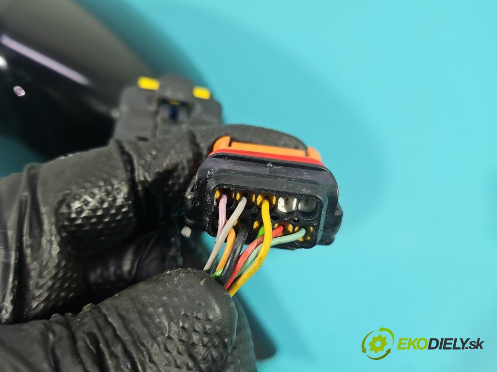 Peugeot 508 I 2010-2018 2.0 hdi 150 HP manual 110 kW 1997 cm3 5- zrkadlo ľavé  (Kľučka dverí ostatné)