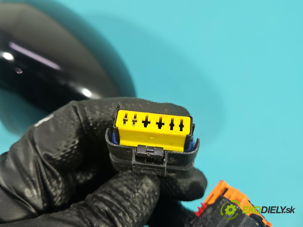 Peugeot 508 I 2010-2018 2.0 hdi 150 HP manual 110 kW 1997 cm3 5- zrkadlo ľavé  (Kľučka dverí ostatné)