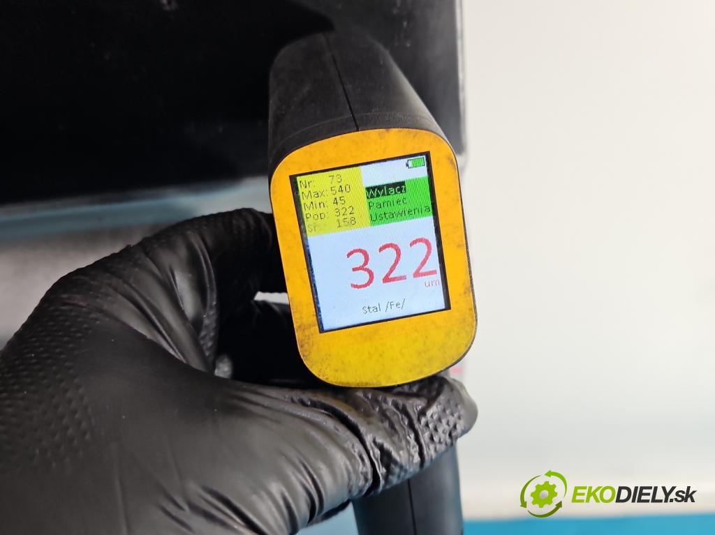 Daihatsu Feroza 1.6 16V 95 hp manual 70 kW 1589 cm3 3- dveře přední pravé  (Klika dveří ostatní)