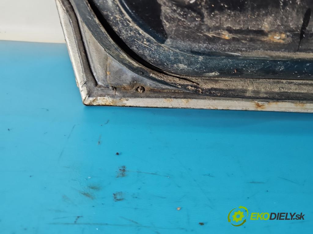 Daihatsu Feroza 1.6 16V 95 hp manual 70 kW 1589 cm3 3- dveře přední pravé  (Klika dveří ostatní)