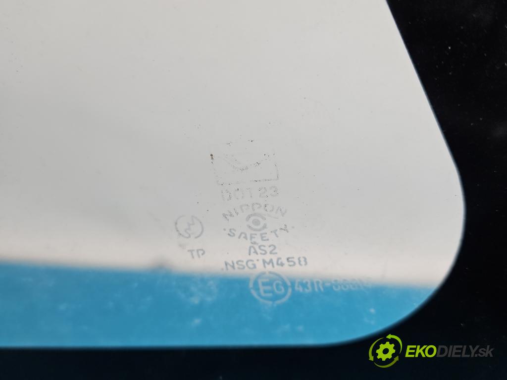 Daihatsu Feroza 1.6 16V 95 HP manual 70 kW 1589 cm3 3- sklo zadné ľavé