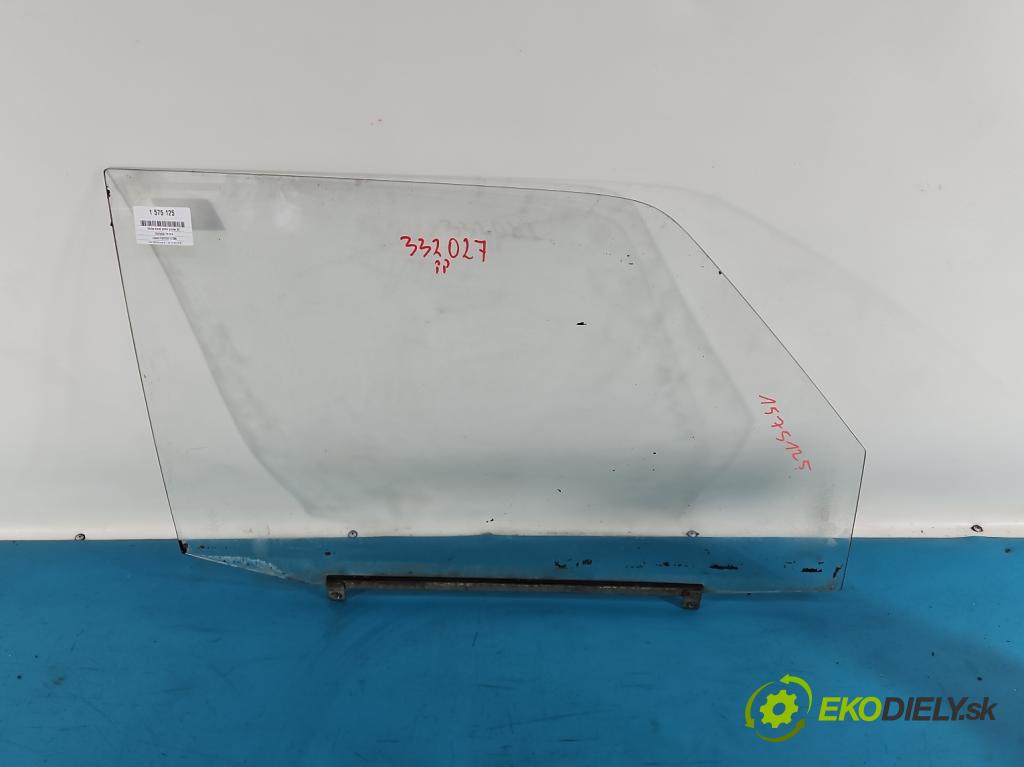 Daihatsu Feroza 1.6 16V 95 hp manual 70 kW 1589 cm3 3- sklo dveře přední pravé 