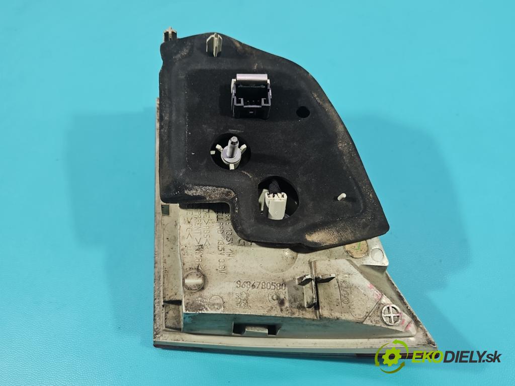 Peugeot 508 I 2010-2018 2.0 hdi 150 hp manual 110 kW 1997 cm3 5- světlo zadní levé 9686780580 (Klika dveří ostatní)