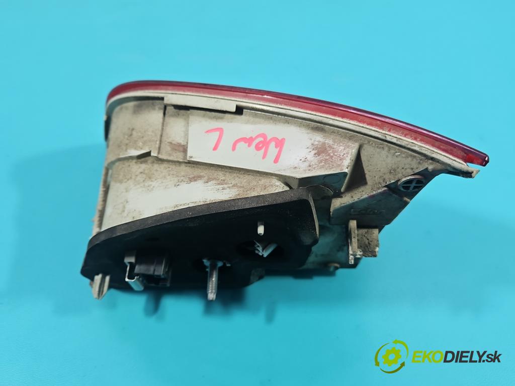 Peugeot 508 I 2010-2018 2.0 hdi 150 hp manual 110 kW 1997 cm3 5- světlo zadní levé 9686780580 (Klika dveří ostatní)