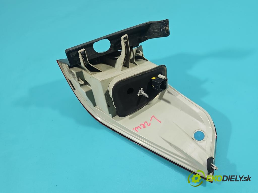 Peugeot 508 I 2010-2018 2.0 hdi 150 hp manual 110 kW 1997 cm3 5- světlo zadní levé 9686779580 (Klika dveří ostatní)