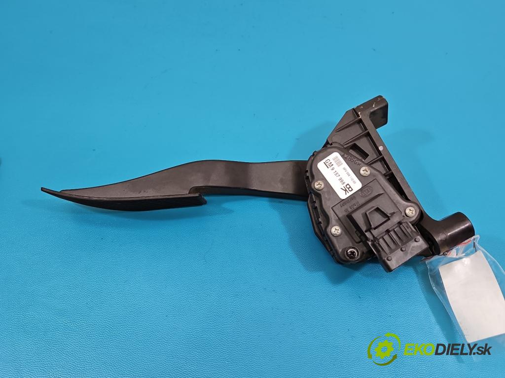 Opel Astra III 2004-2014 1.6 16V 105 HP manual 77 kW 1598 cm3 5- pedal plyn potenciometr: 6PV008112-00