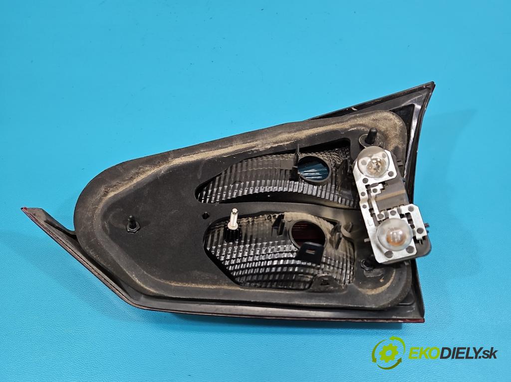 Ford C-Max II 2010-2019 1.0 EcoBoost: 125 hp manual 92 kW 998 cm3 5- světlo zadní levé  (Klika dveří ostatní)