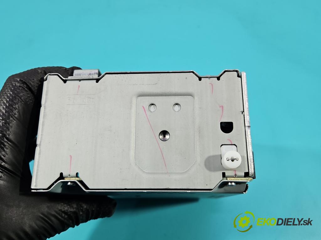 Ford C-Max II 2010-2019 1.0 EcoBoost: 125 HP manual 92 kW 998 cm3 5- Radio originál AM5T-18C815-GM