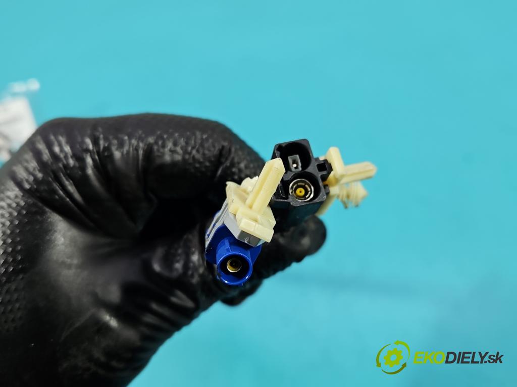 Ford C-Max II 2010-2019 1.0 EcoBoost: 125 HP manual 92 kW 998 cm3 5- Zväzok: ostatné AV6T-18895-AAF