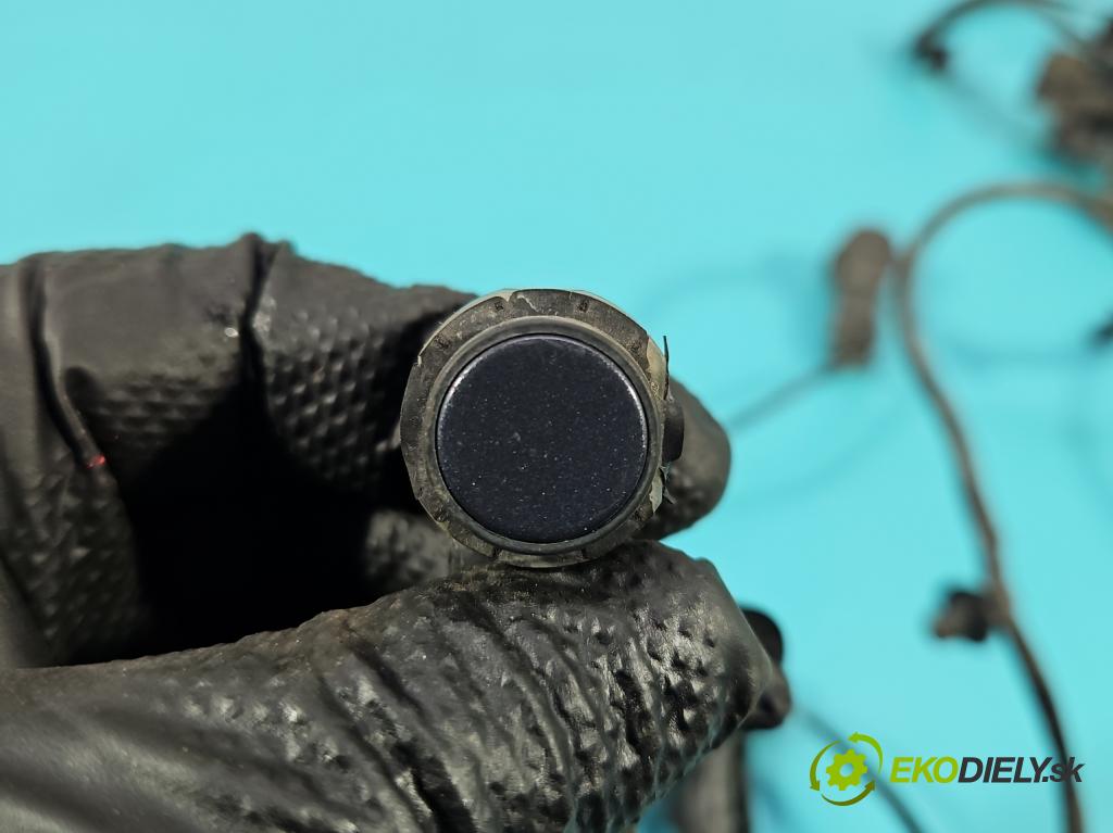 Ford C-Max II 2010-2019 1.0 EcoBoost: 125 HP manual 92 kW 998 cm3 5- snímač parkovaní: AV6T-15K867