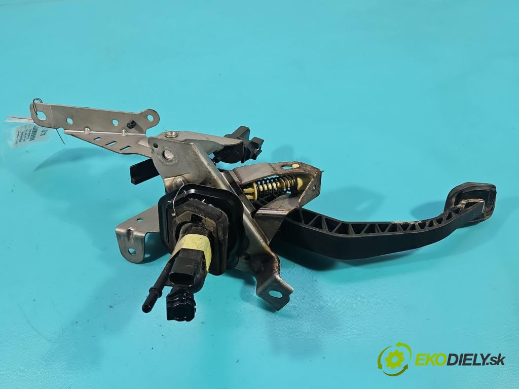 Ford C-Max II 2010-2019 1.0 EcoBoost: 125 HP manual 92 kW 998 cm3 5- pompa spojková AV61-7B633-GD