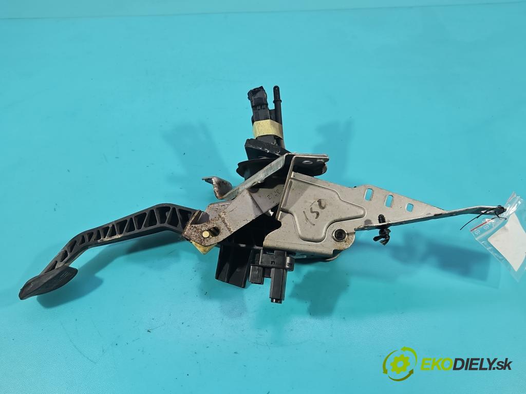 Ford C-Max II 2010-2019 1.0 EcoBoost: 125 HP manual 92 kW 998 cm3 5- pompa spojková AV61-7B633-GD