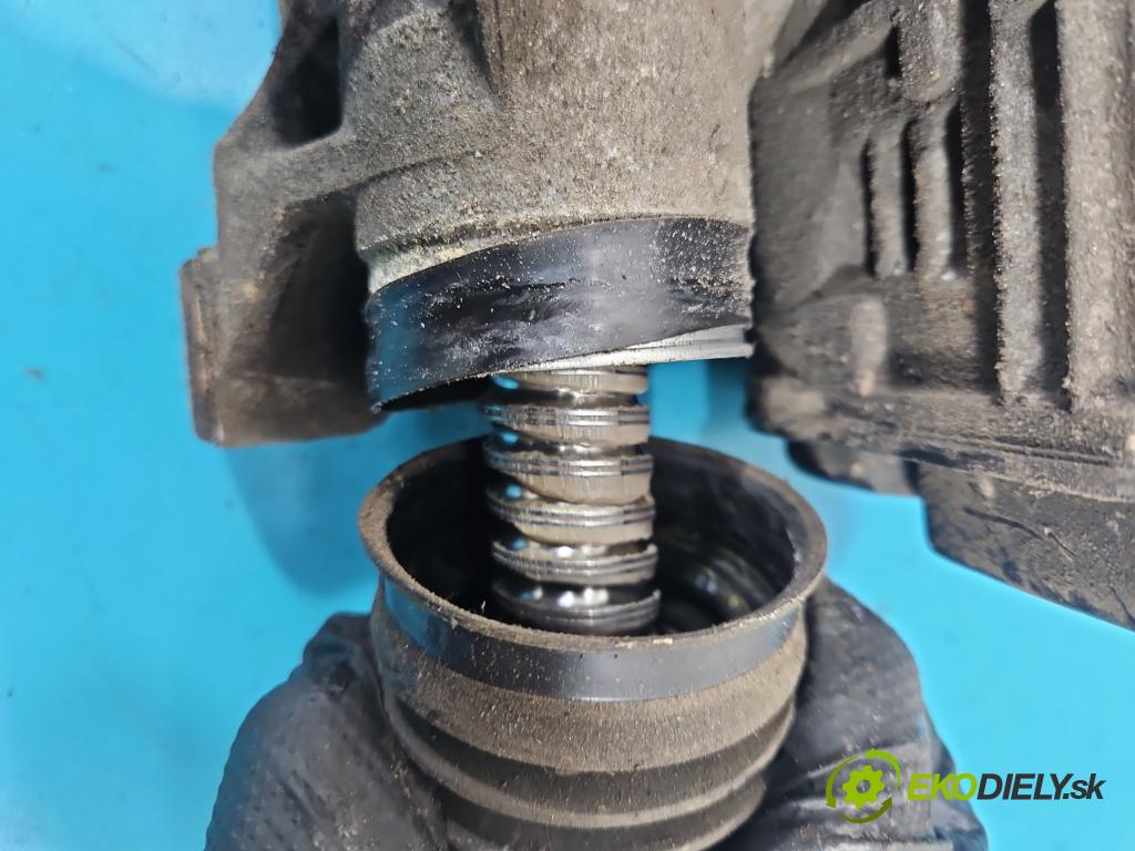 Ford C-Max II 2010-2019 1.0 EcoBoost: 125 HP manual 92 kW 998 cm3 5- Ozubené kolo: volant 41516736J