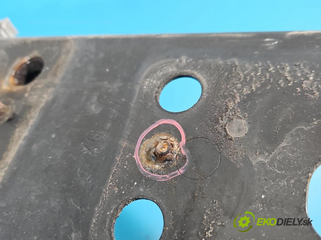 Fiat 500 2007-2020 1.3 jtd 75 HP manual 55 kW 1248 cm3 3- pas predný  (Výstuha predná)