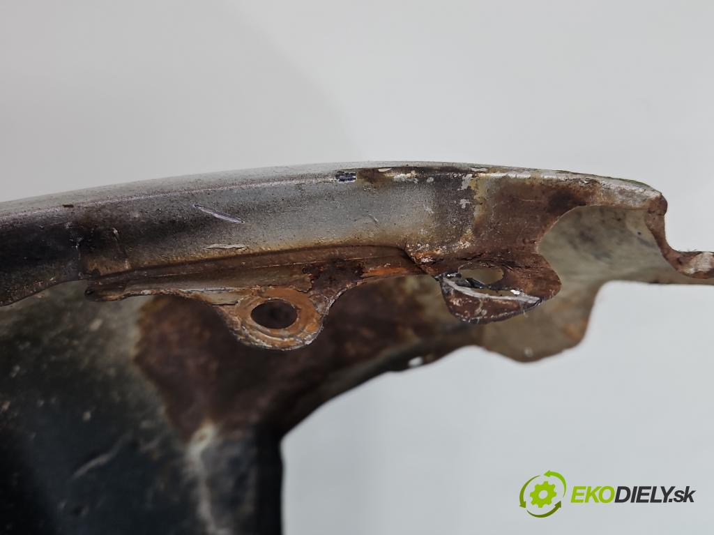 Daihatsu Feroza 1.6 16V 95 HP manual 70 kW 1589 cm3 3- blatník predné ľavý  (Blatník predný ľavý)