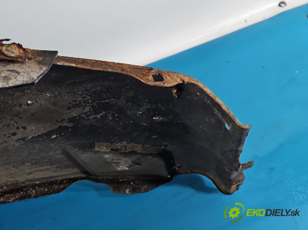 Daihatsu Feroza 1.6 16V 95 HP manual 70 kW 1589 cm3 3- blatník predné ľavý  (Blatník predný ľavý)