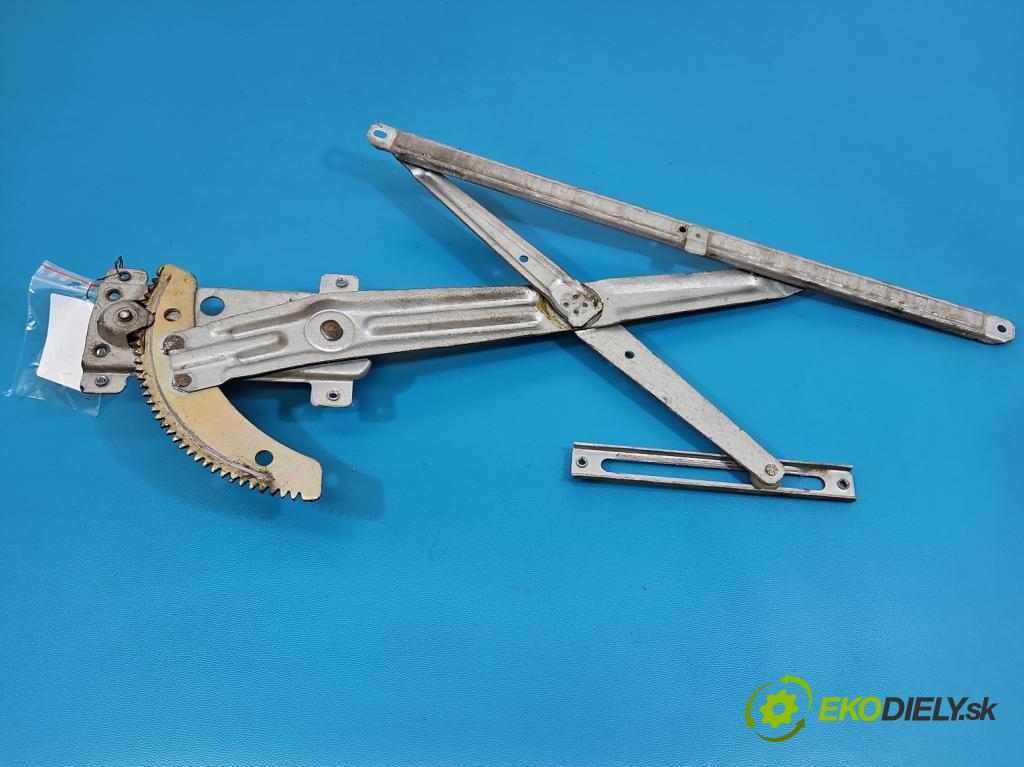 Daihatsu Feroza 1.6 16V 95 HP manual 70 kW 1589 cm3 3- mechanizmus okna predné pravý