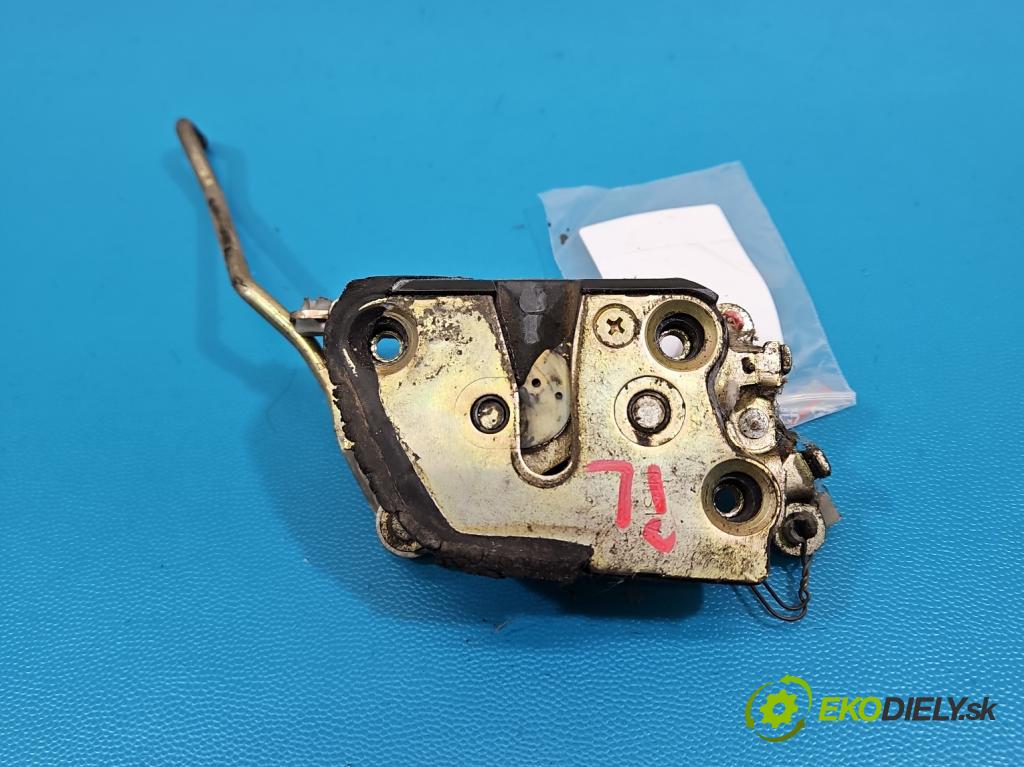 Daihatsu Feroza 1.6 16V 95 HP manual 70 kW 1589 cm3 3- zámok predné ľavý